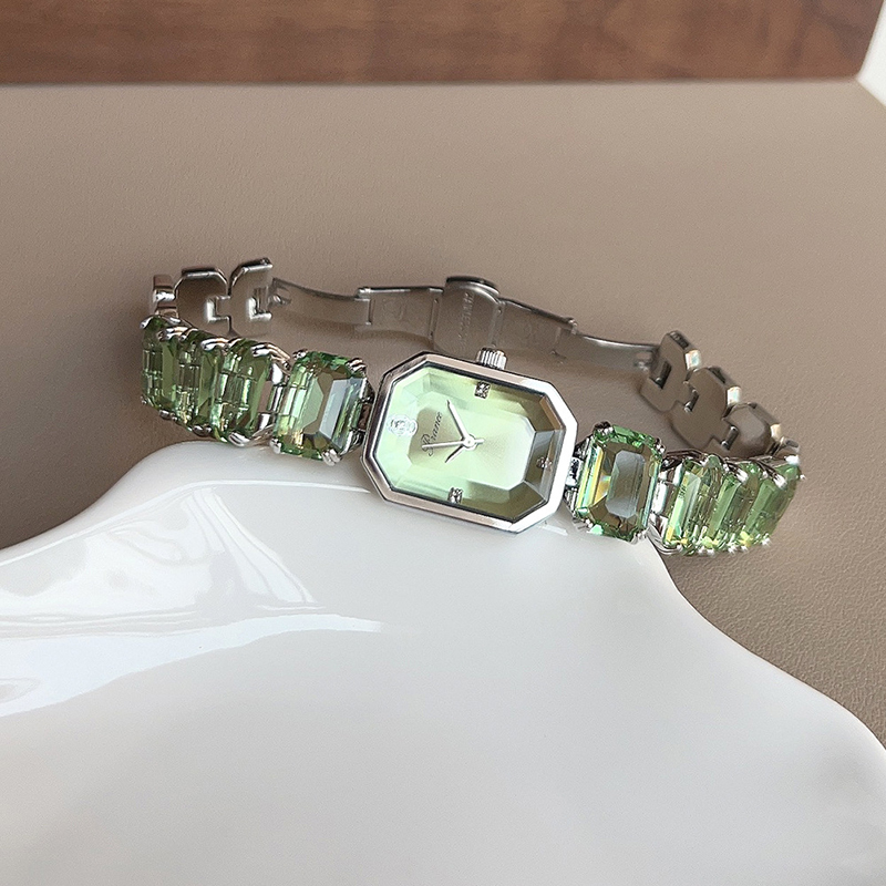 UTHAI Women Watches for Girls  - Luxury Watch White ulasan dan harga